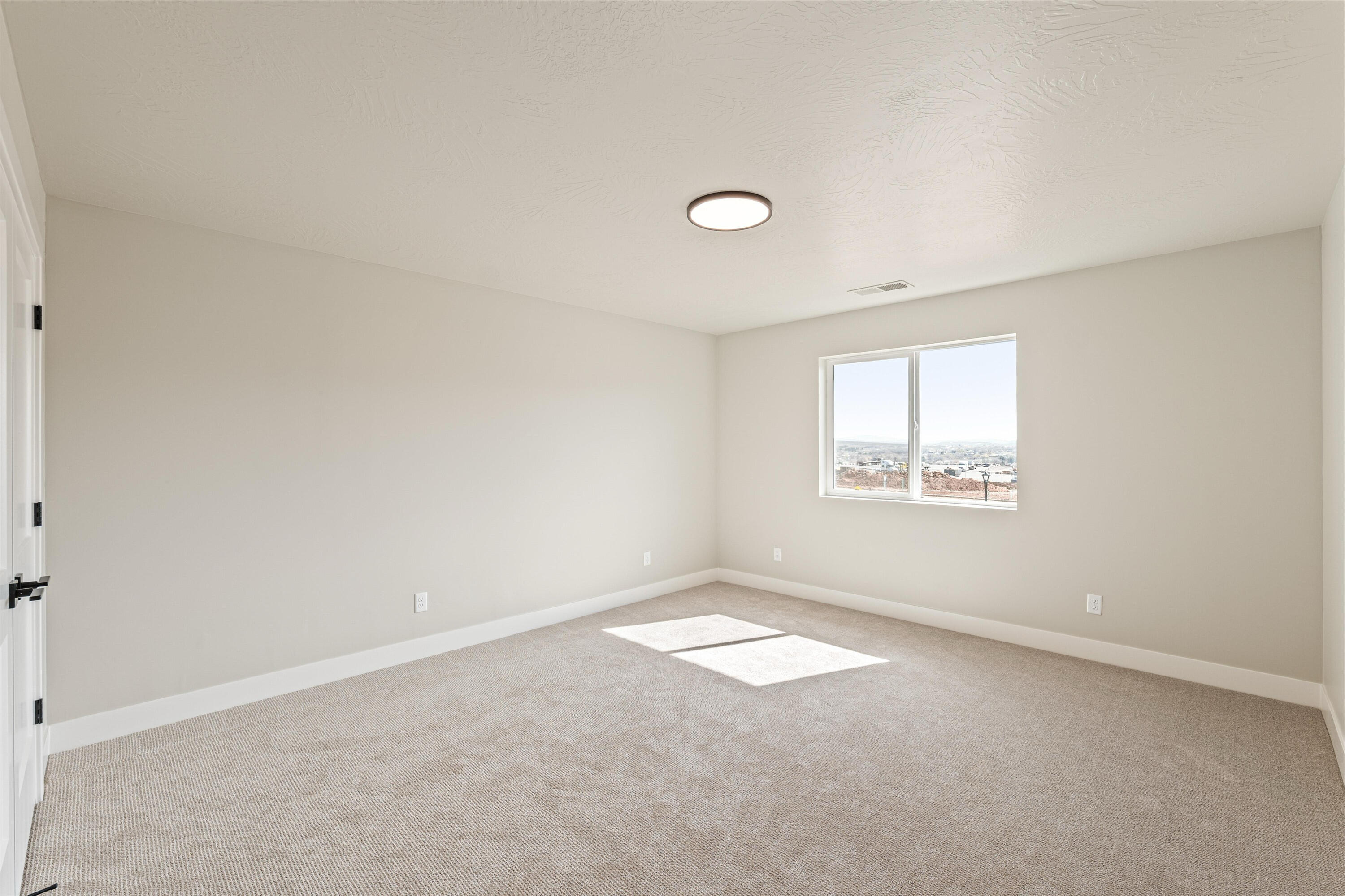 HURRICANE HEIGHTS TOWNHOMES - Residential