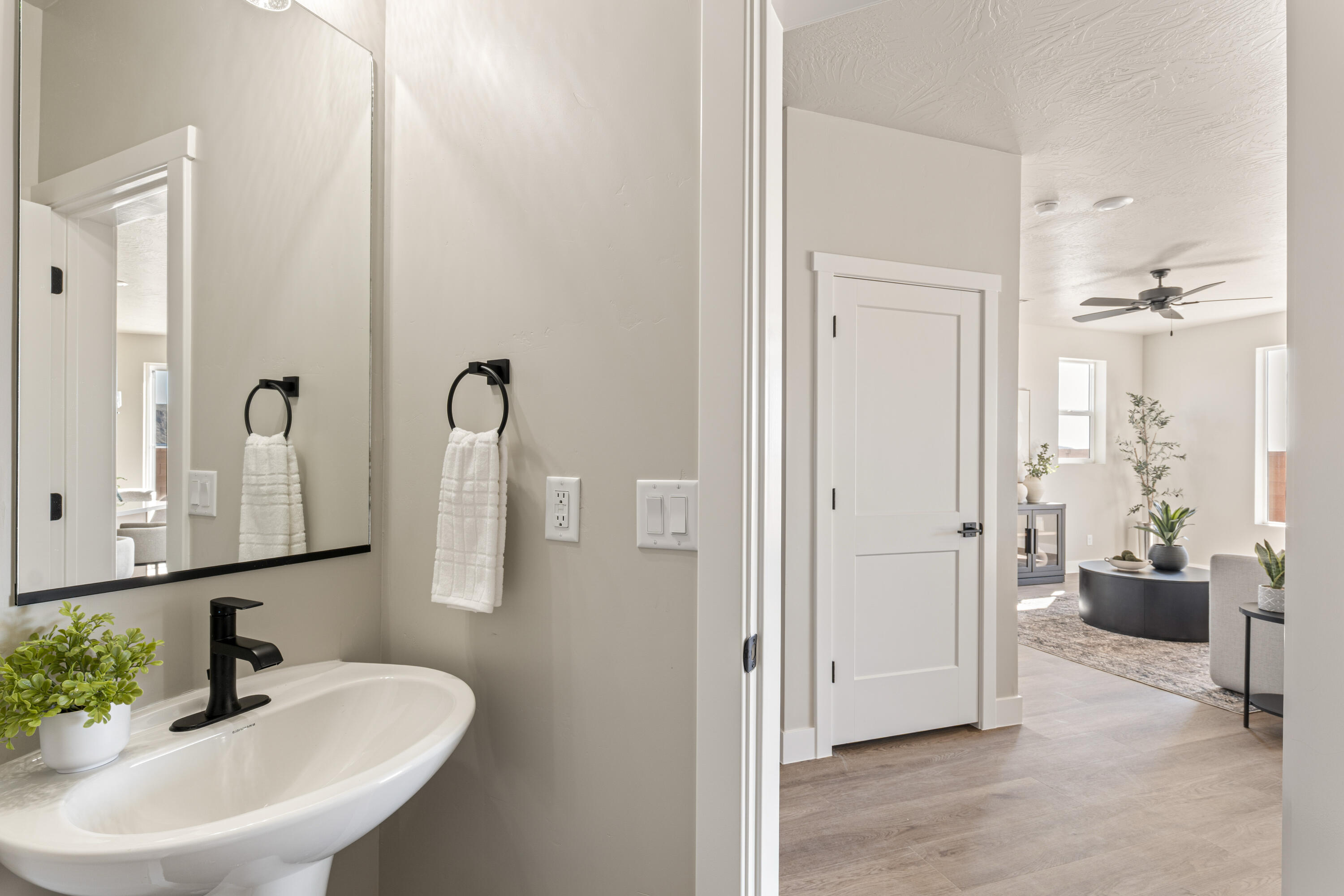 HURRICANE HEIGHTS TOWNHOMES - Residential