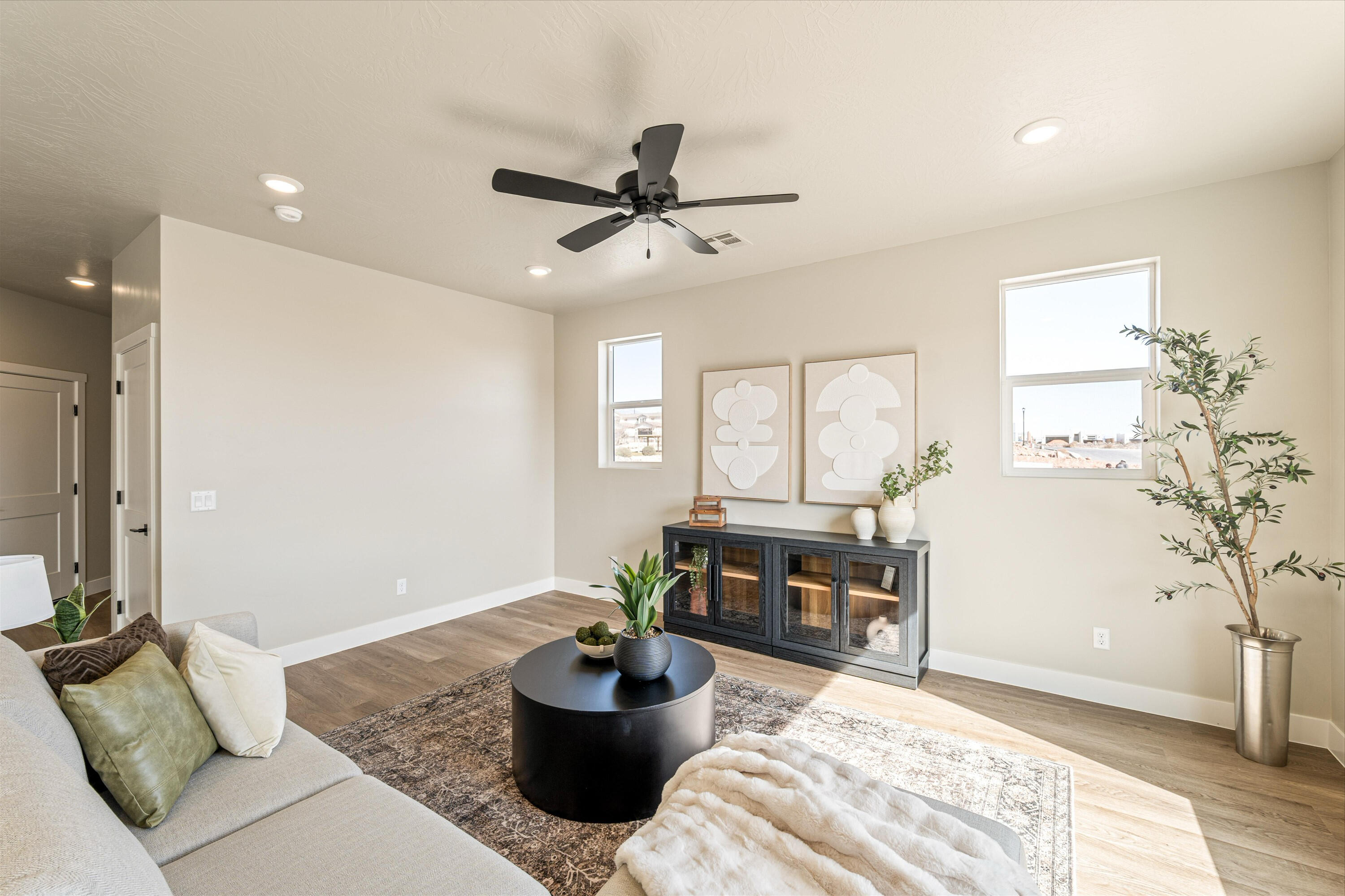 HURRICANE HEIGHTS TOWNHOMES - Residential