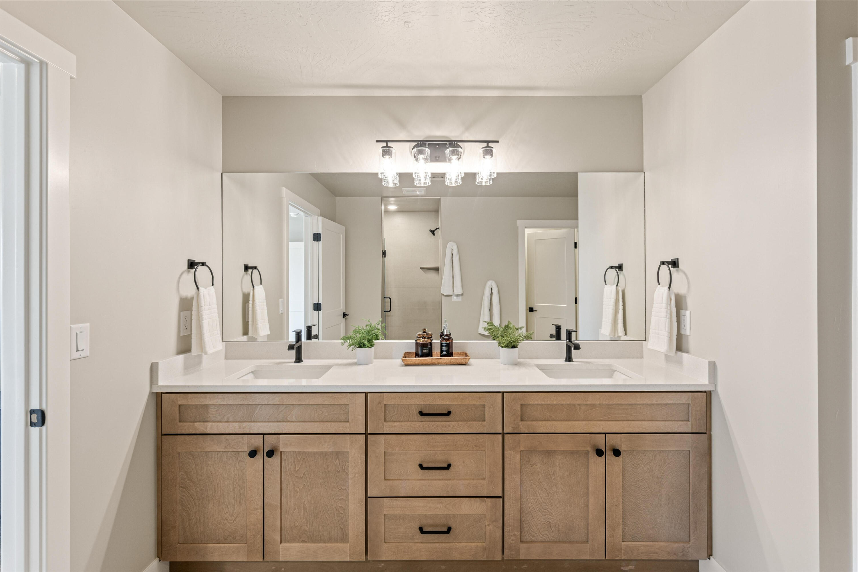 HURRICANE HEIGHTS TOWNHOMES - Residential