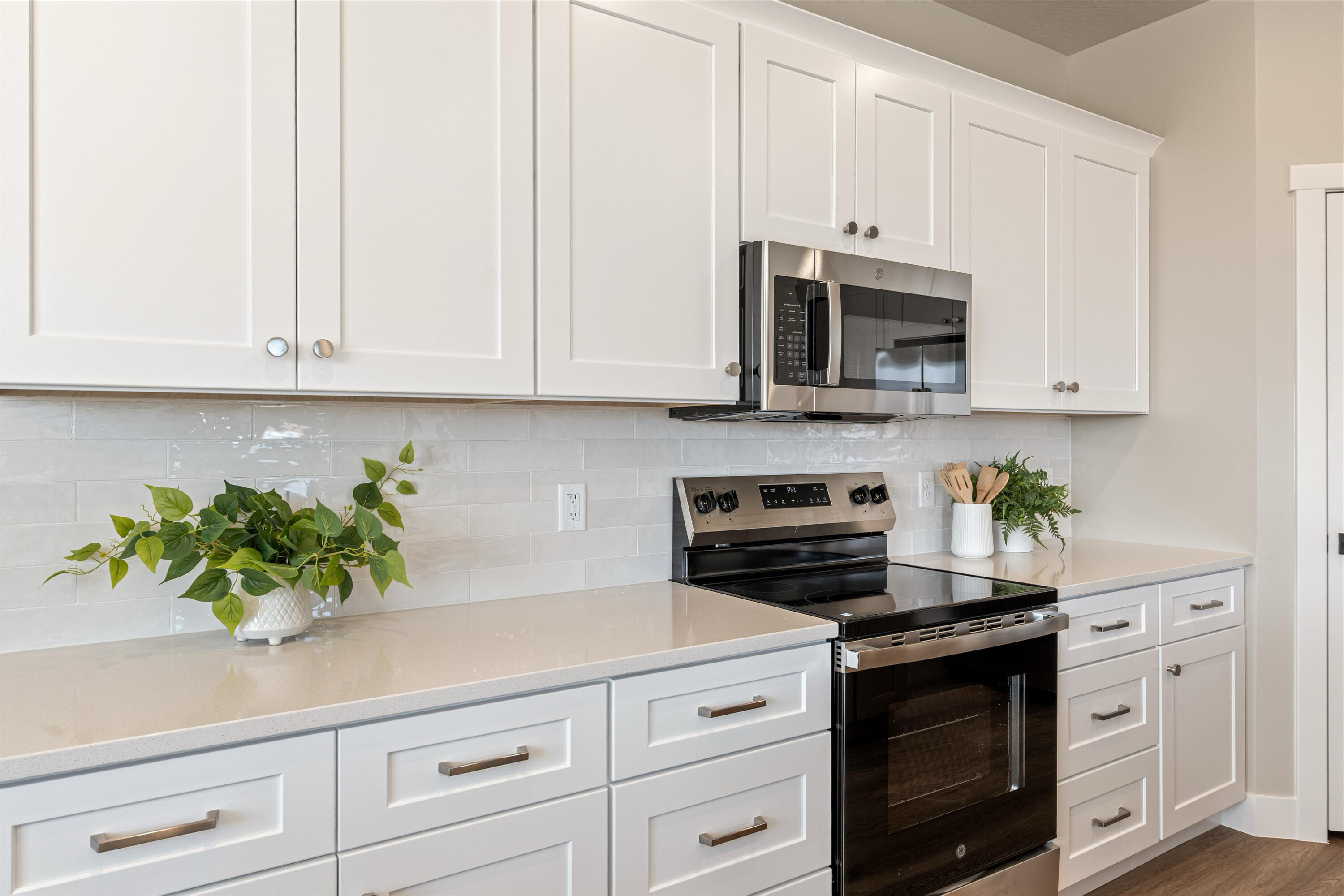 HURRICANE HEIGHTS TOWNHOMES - Residential