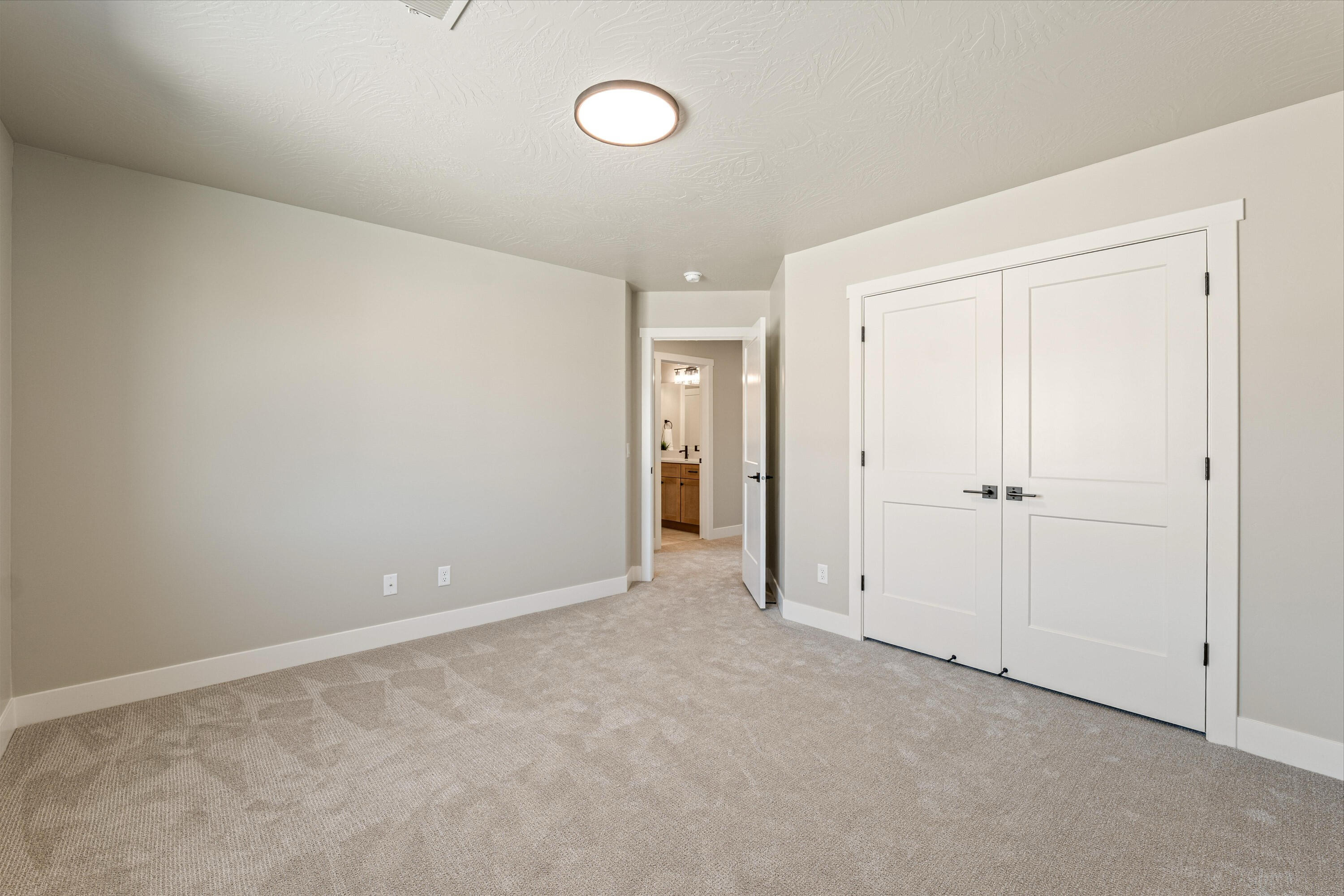 HURRICANE HEIGHTS TOWNHOMES - Residential