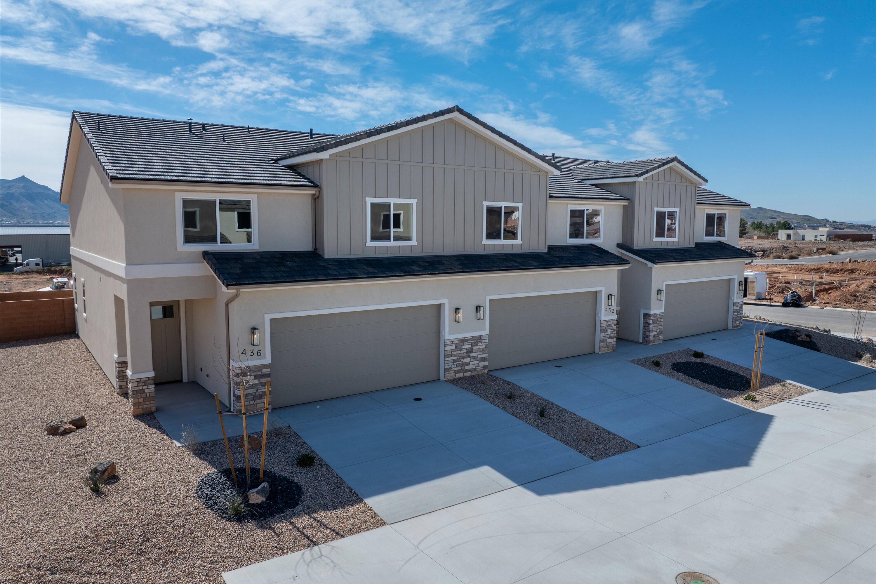 HURRICANE HEIGHTS TOWNHOMES - Residential