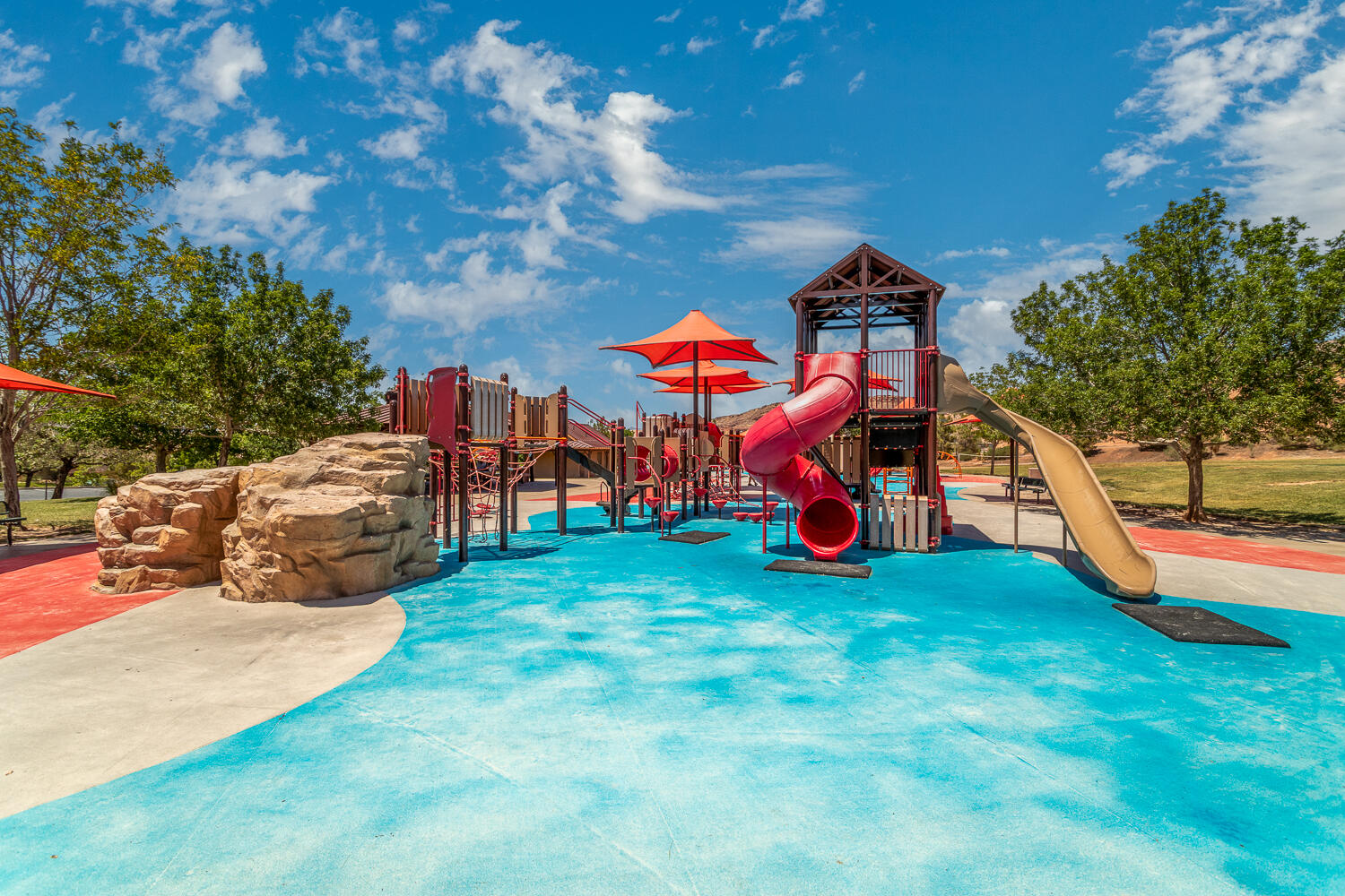 HIDDEN VALLEY TOWN HOMES - Residential