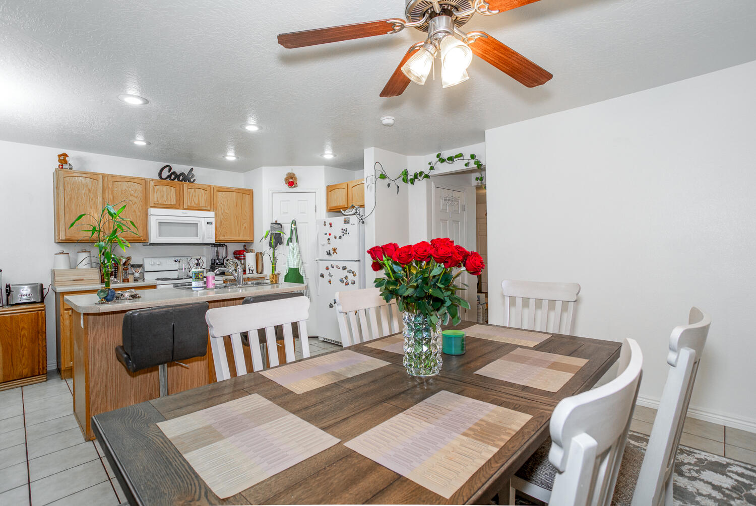 HIDDEN VALLEY TOWN HOMES - Residential