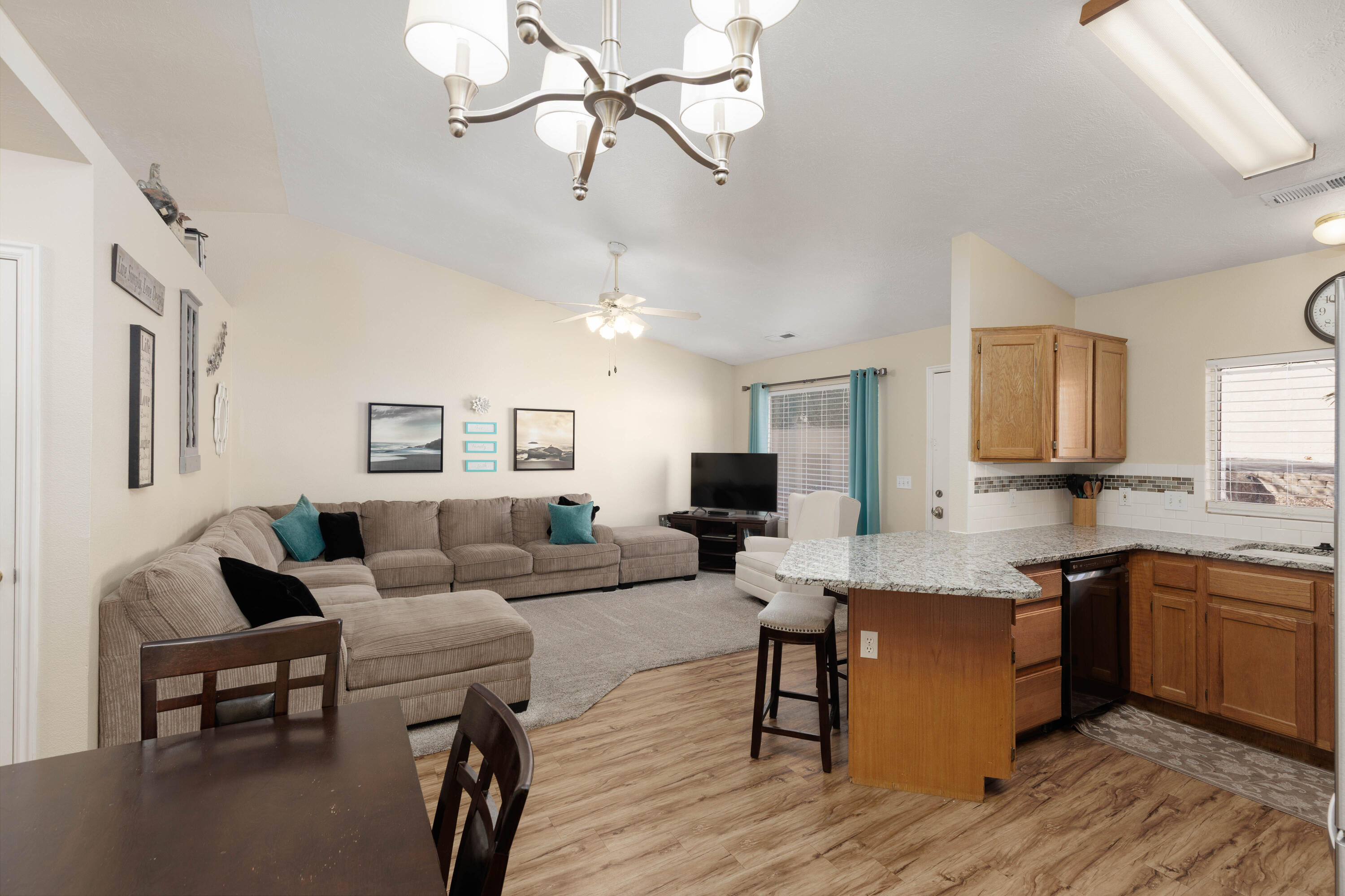 GARDENS SOUTH CONDOS - Residential