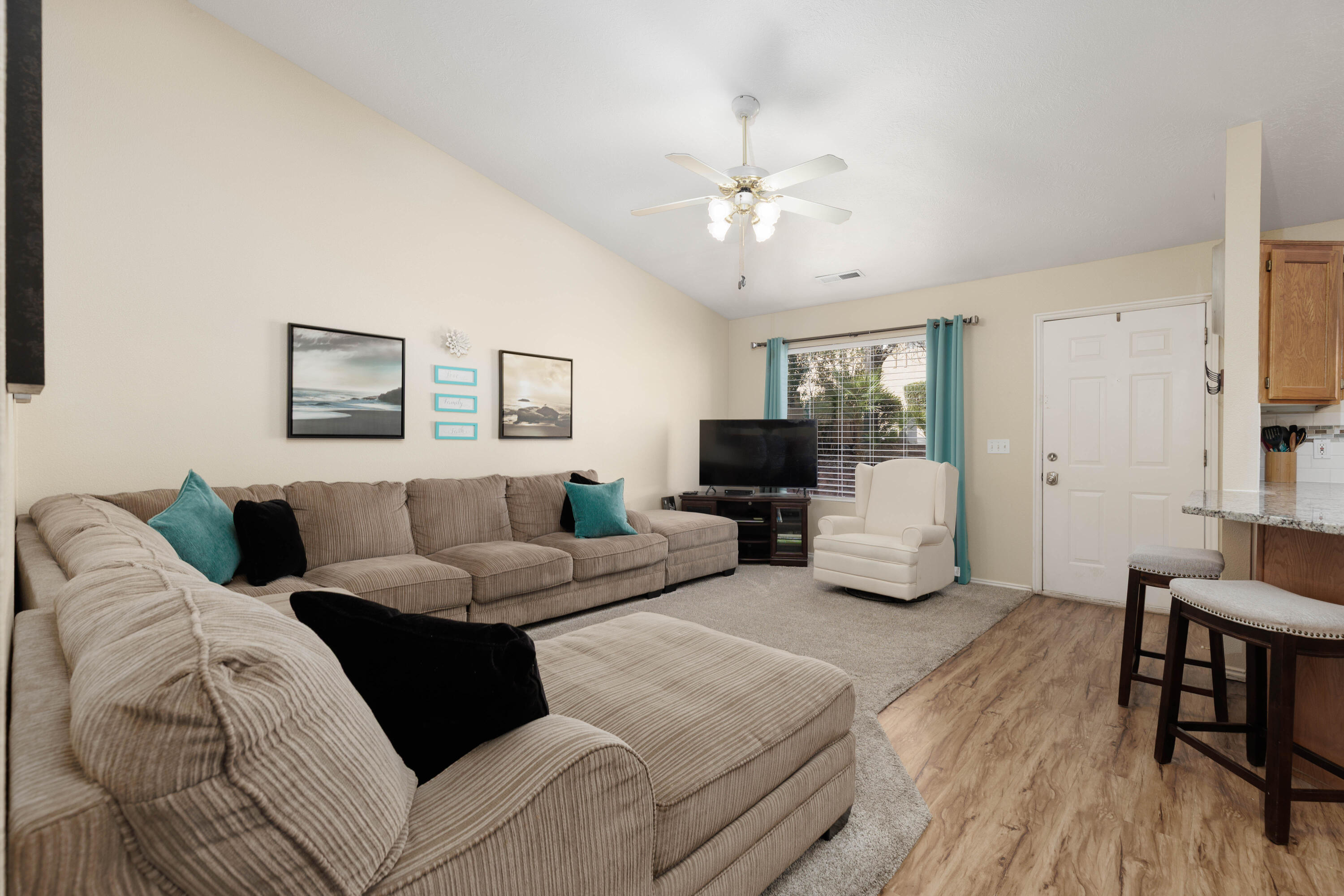 GARDENS SOUTH CONDOS - Residential