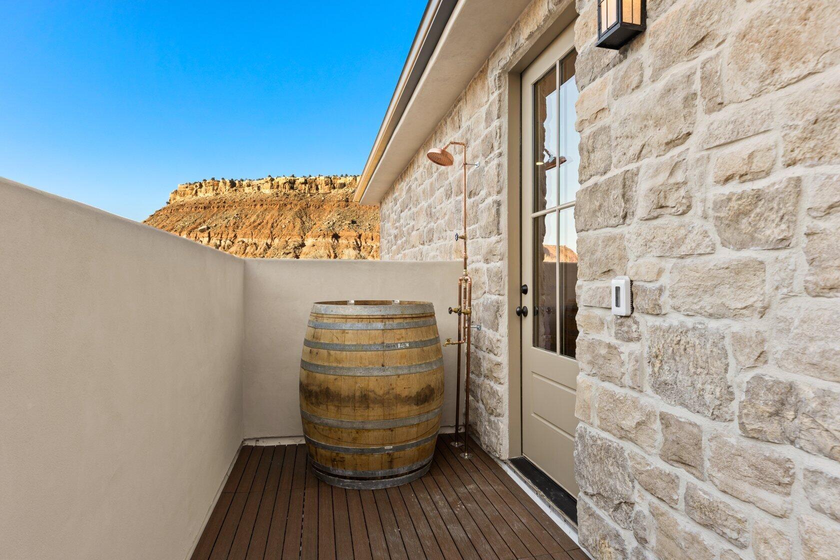 ROCKVILLE TOWNSITE - Residential