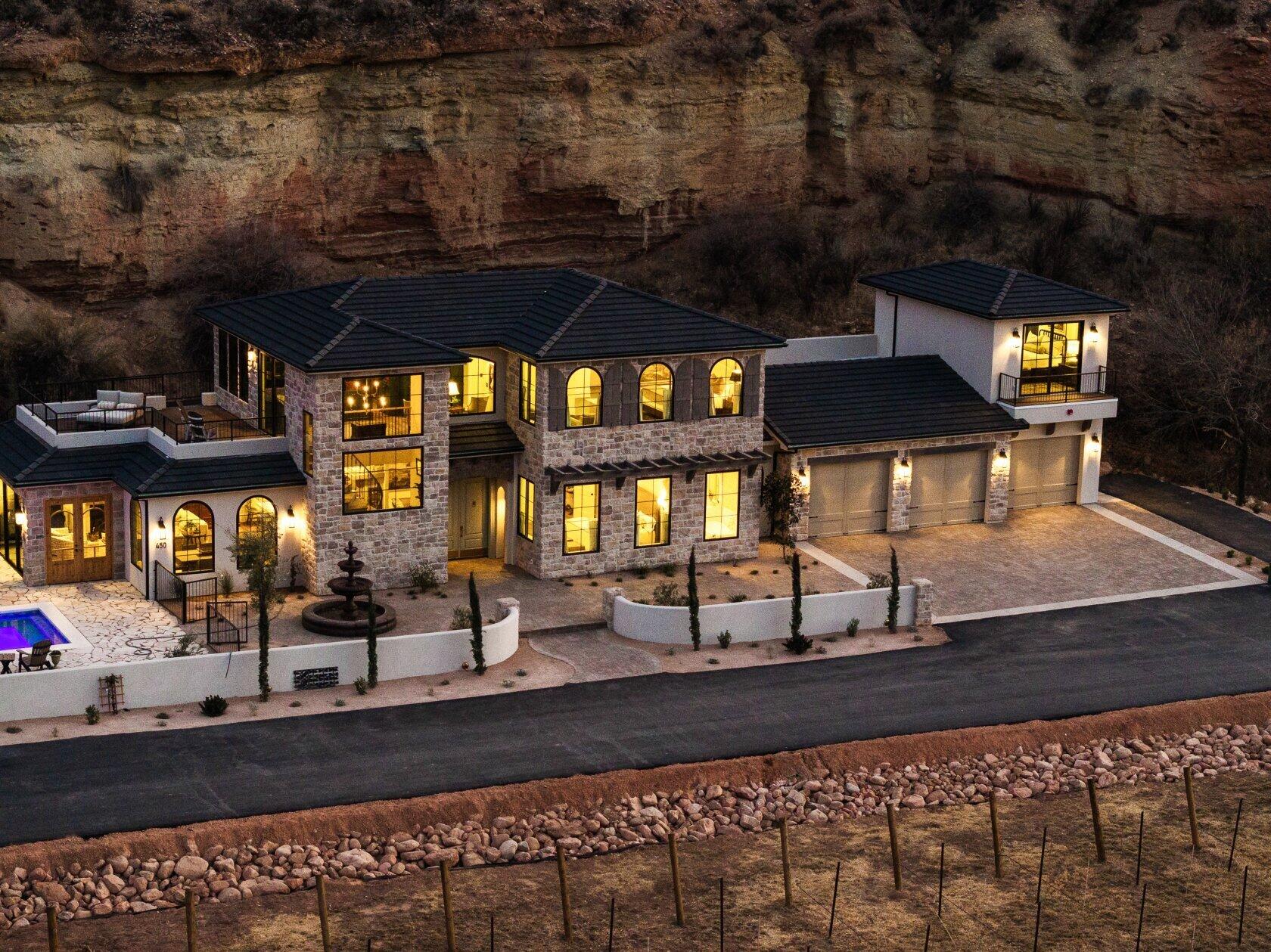 ROCKVILLE TOWNSITE - Residential