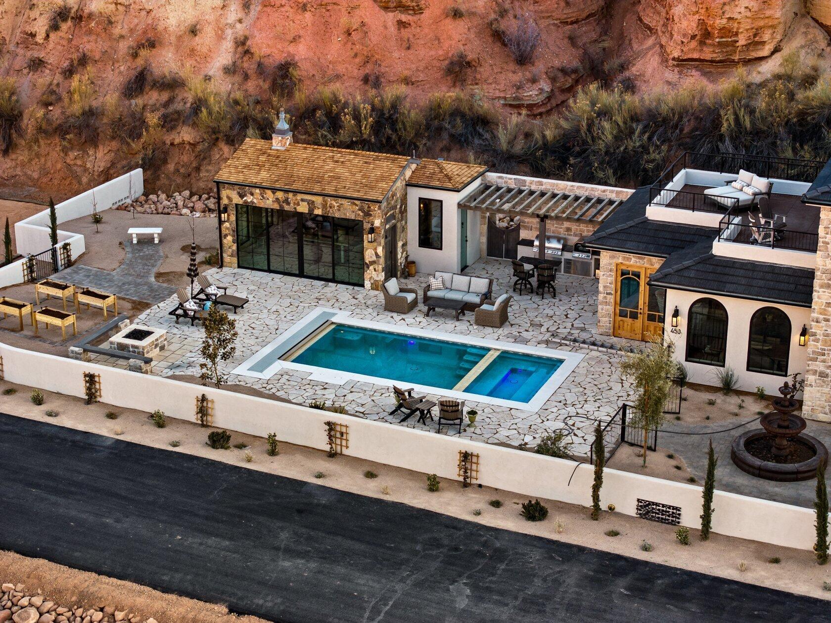 ROCKVILLE TOWNSITE - Residential