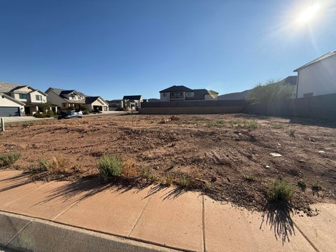 Tiny photo for 3451 E Majestic Hills CT, Washington, UT 84780 (MLS # 26-276973)