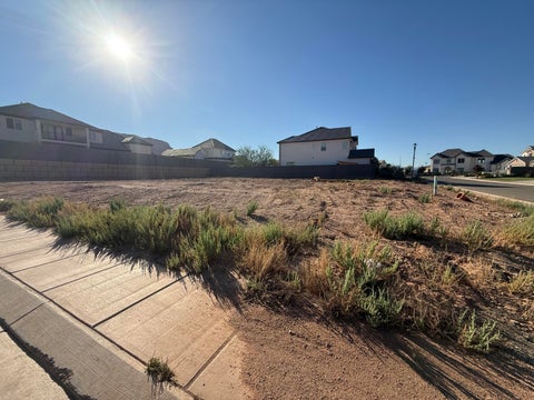 Tiny photo for 3451 E Majestic Hills CT, Washington, UT 84780 (MLS # 26-276973)