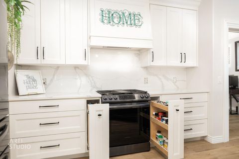 Tiny photo for 1632 W WONDERSTONE DR, Saint George, UT 84790 (MLS # 26-268002)