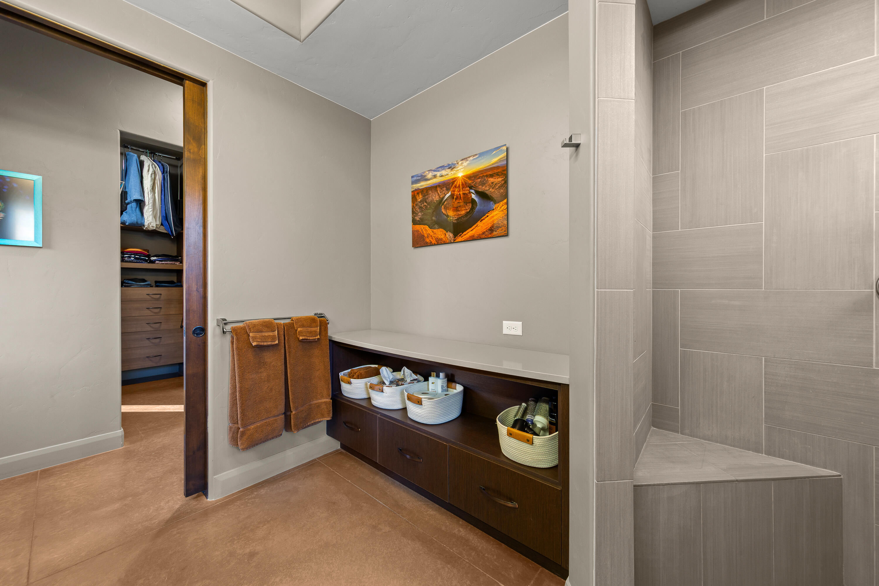 TAVIAWK - Residential