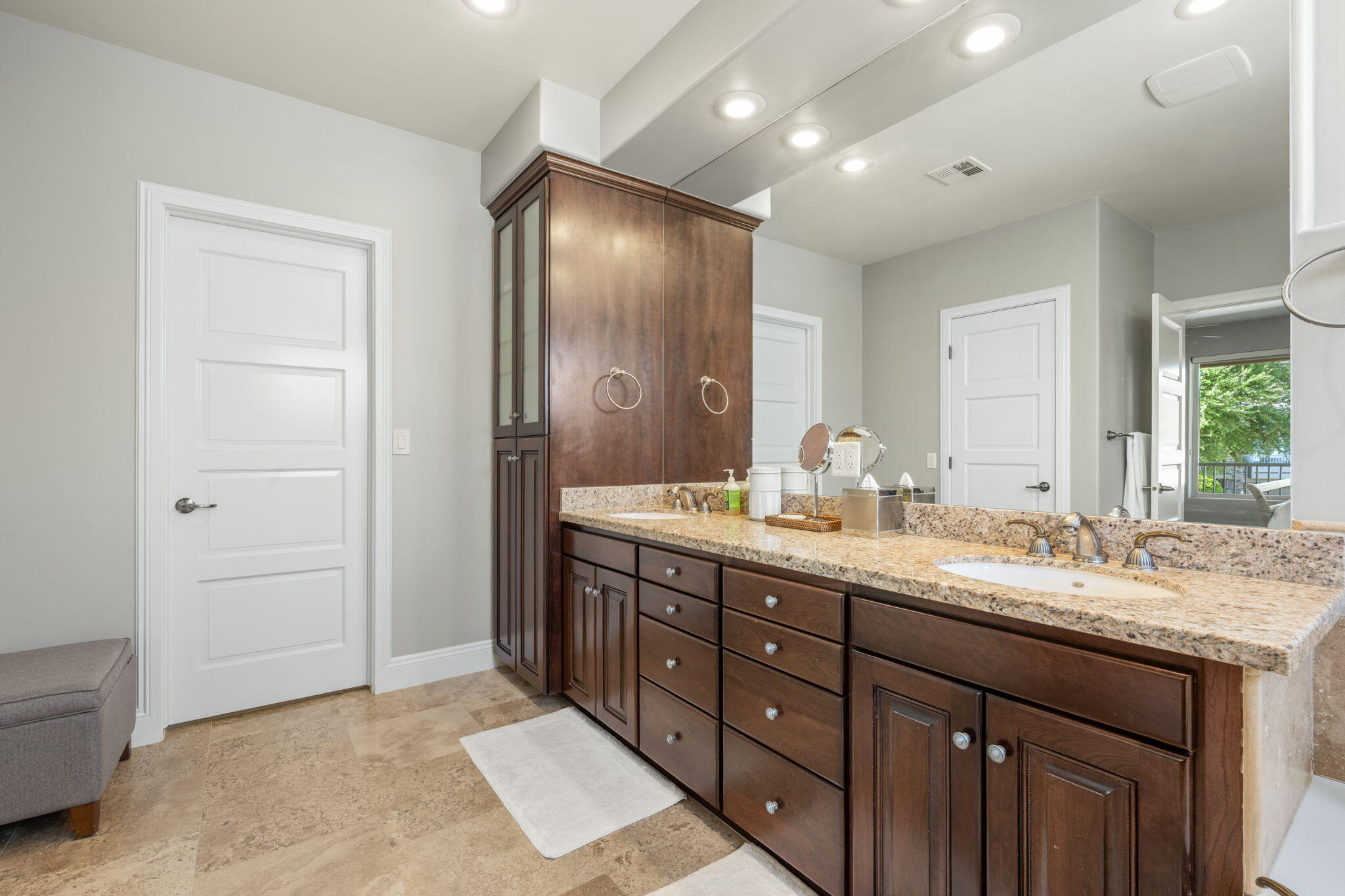 STONE CLIFF TOWNHOMES - Residential