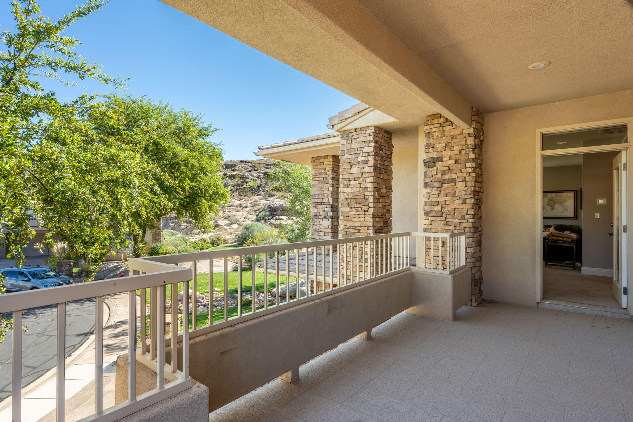 STONE CLIFF TOWNHOMES - Residential