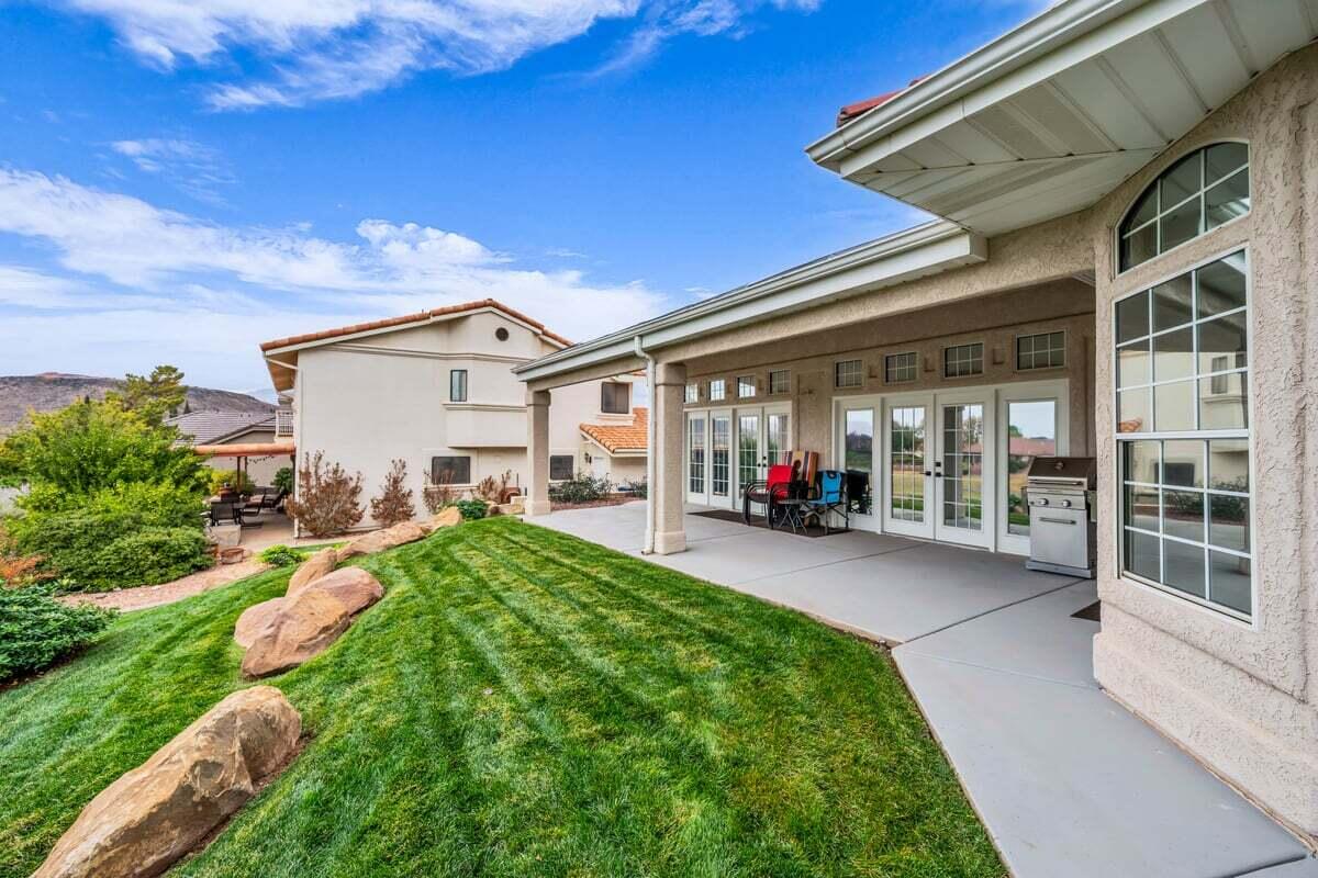 FAIRWAY HILLS - Residential