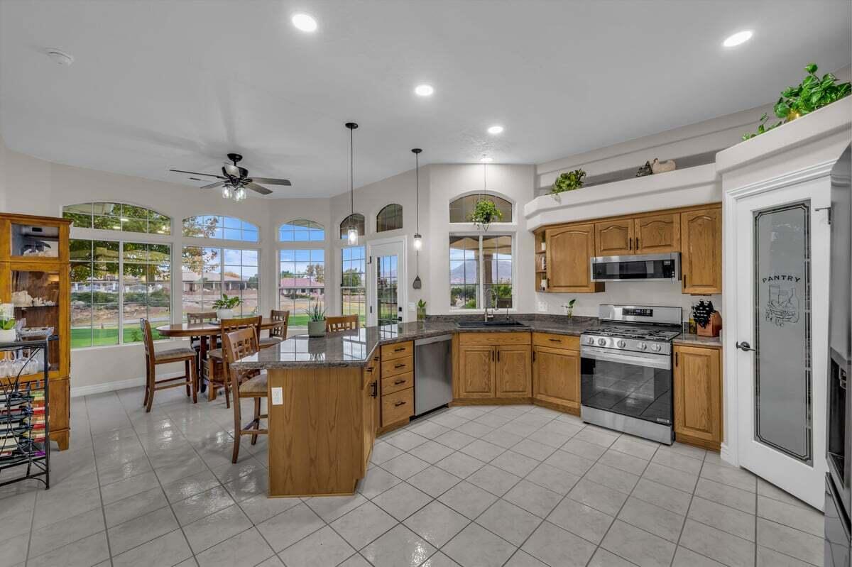 FAIRWAY HILLS - Residential