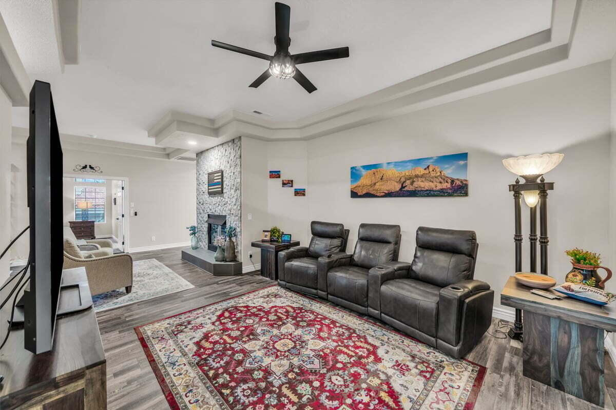 FAIRWAY HILLS - Residential