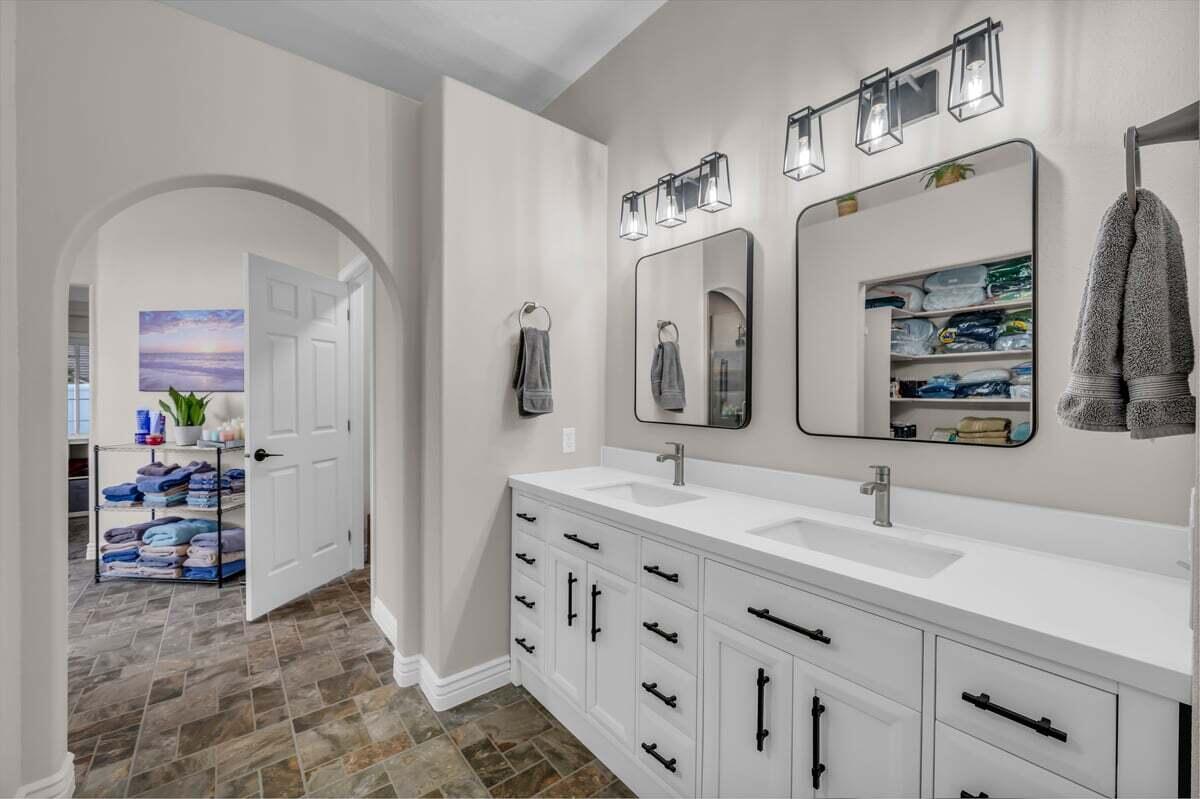 FAIRWAY HILLS - Residential