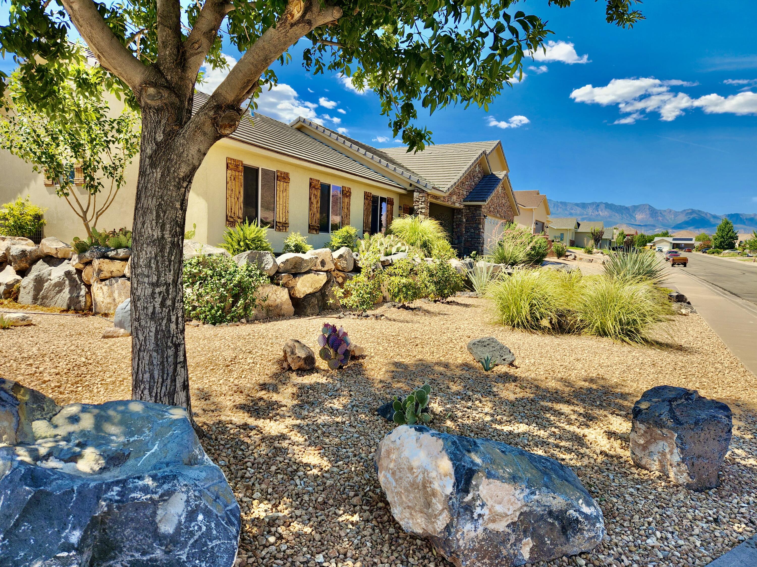 TOQUERVILLE TOWNSITE - Residential