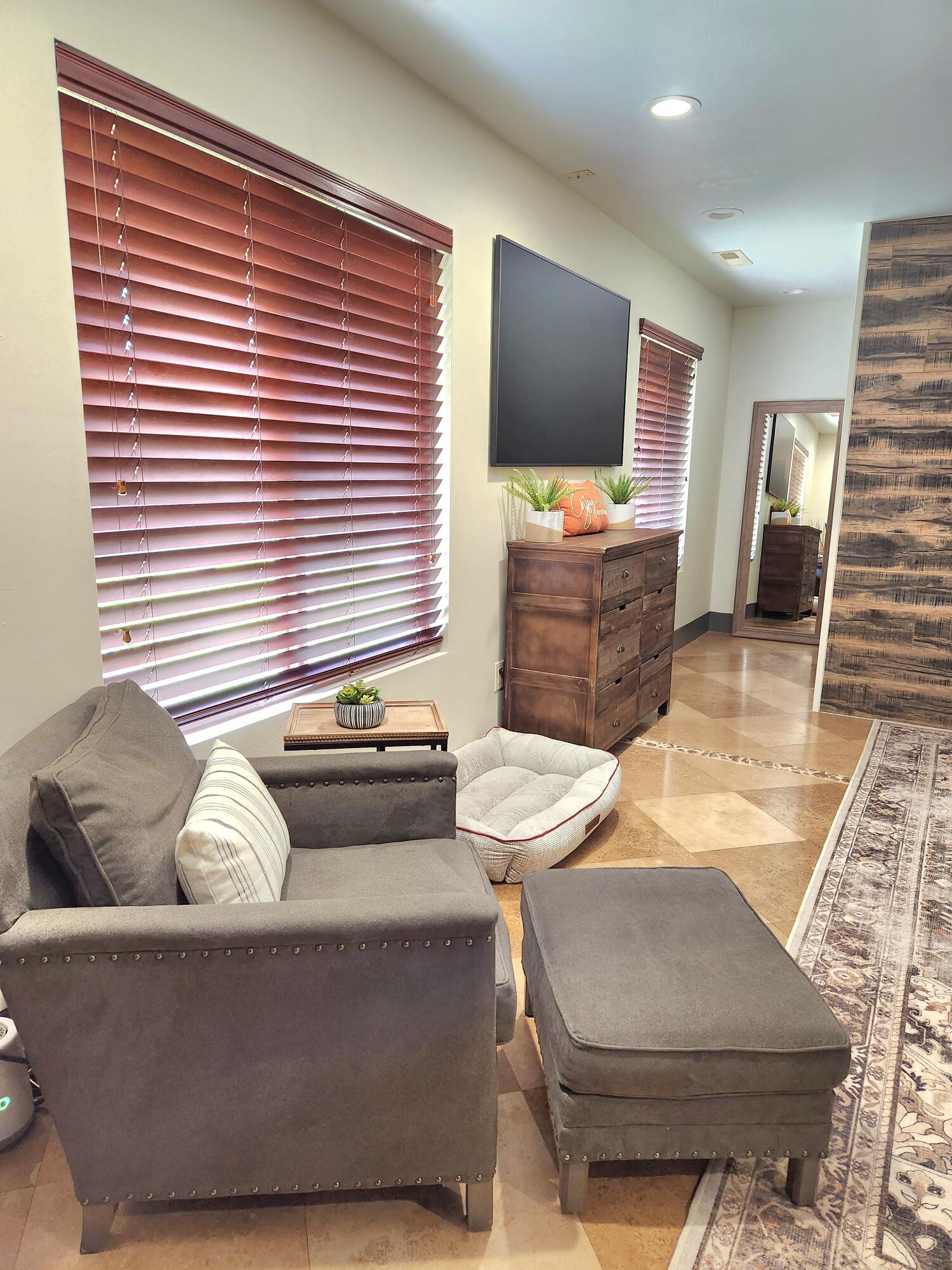 TOQUERVILLE TOWNSITE - Residential