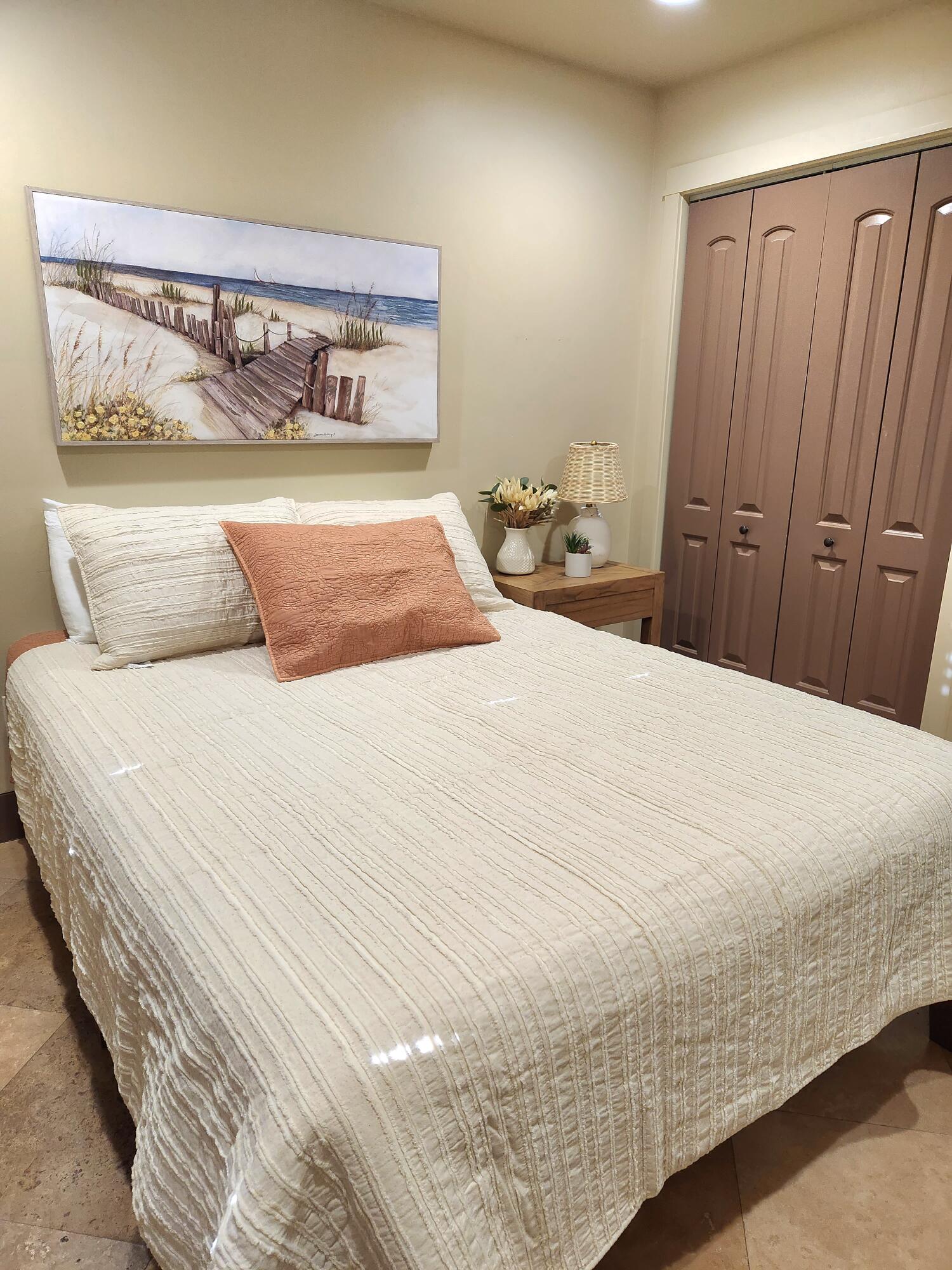 TOQUERVILLE TOWNSITE - Residential