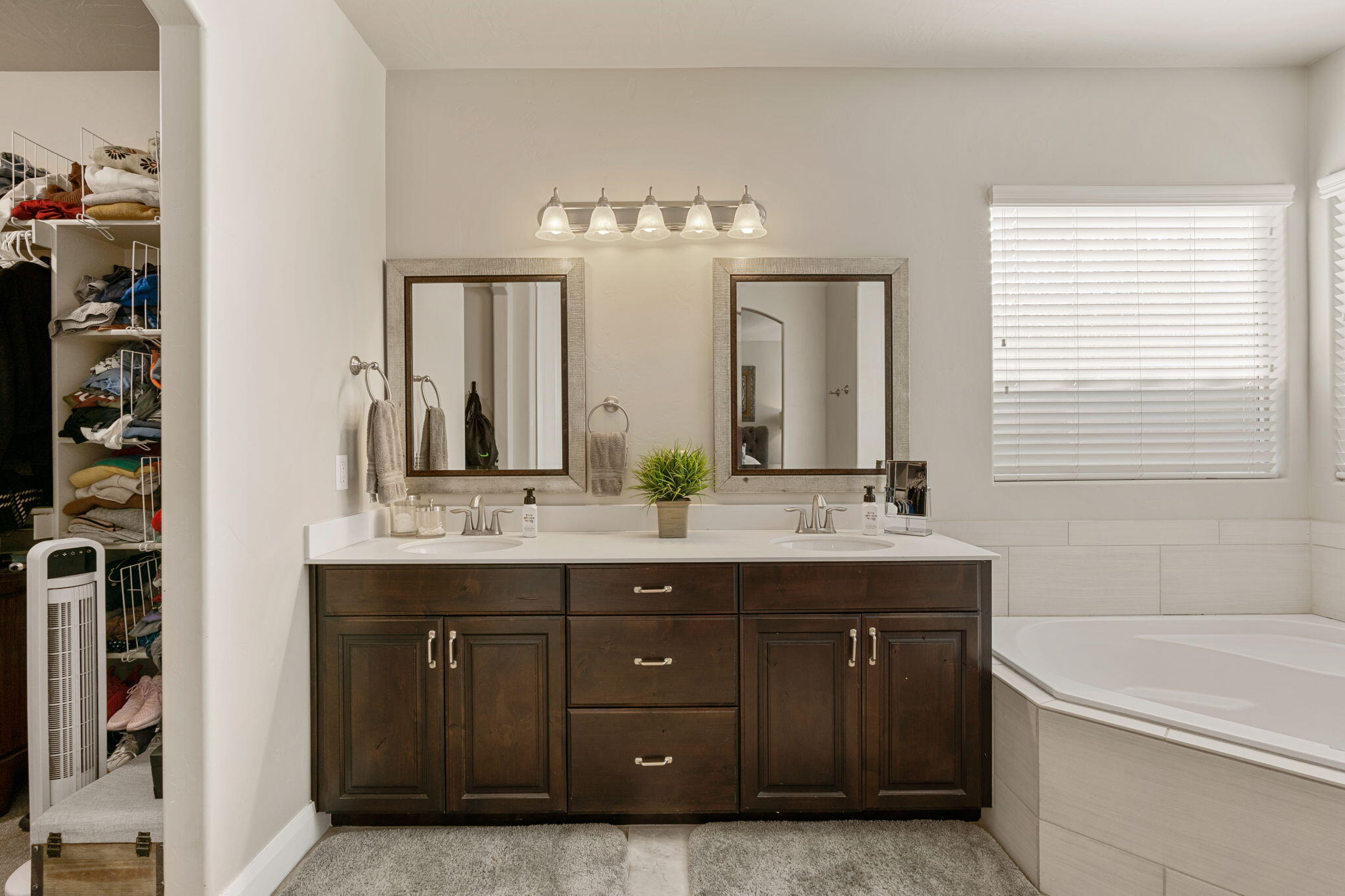 BOULDER SPRINGS VILLAS - Residential