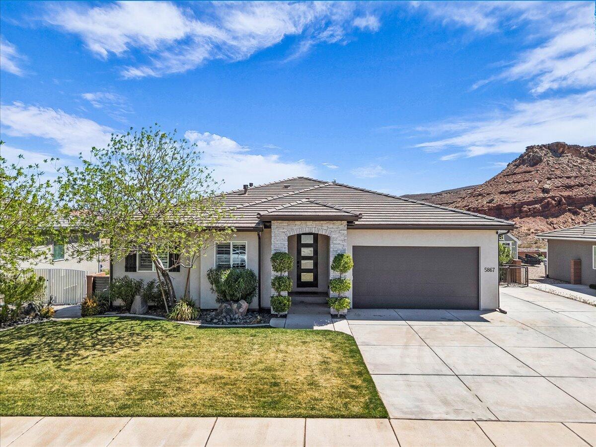 DESERT CREST - Residential