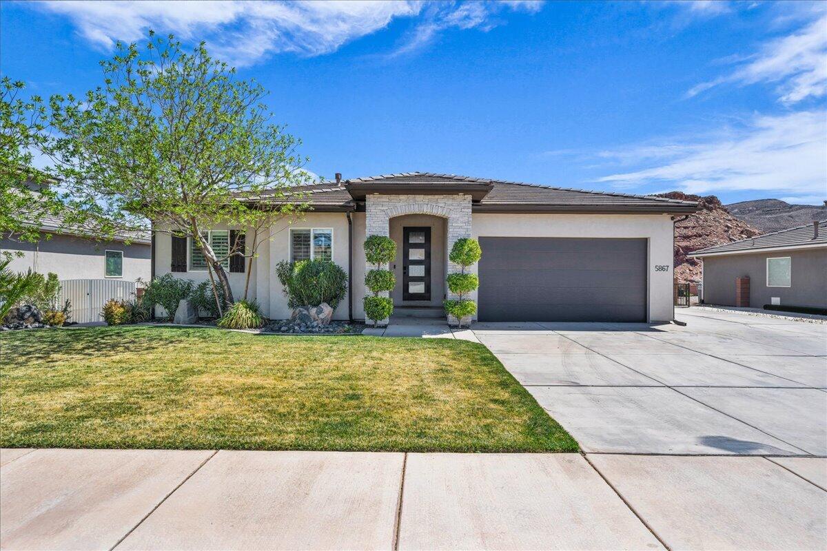 DESERT CREST - Residential