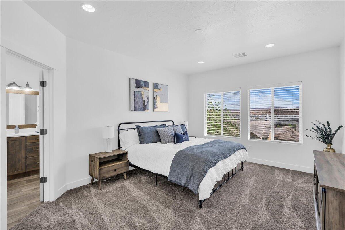 DESERT CREST - Residential