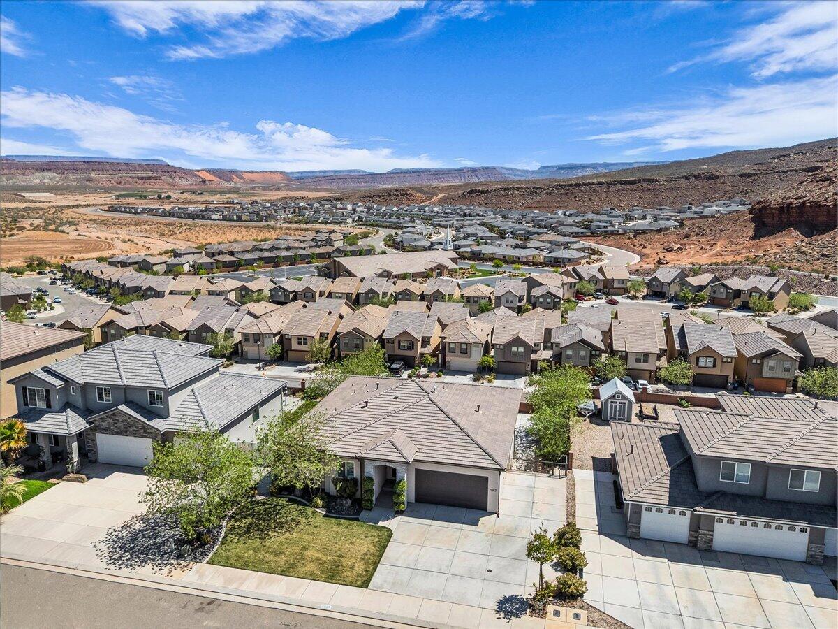 DESERT CREST - Residential