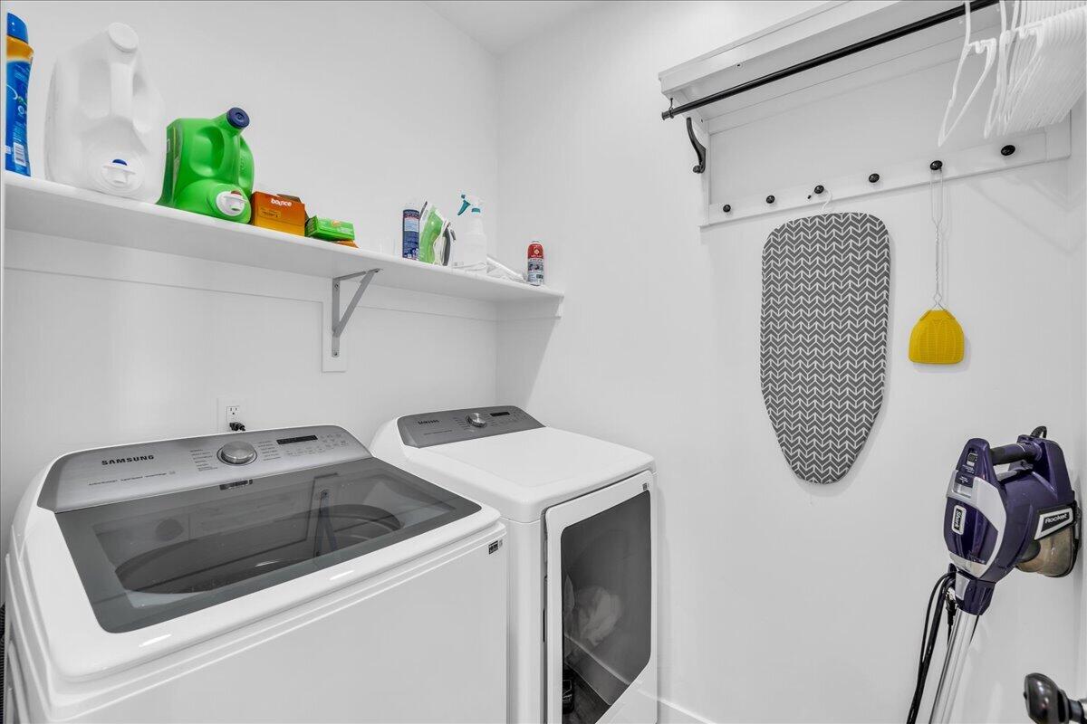 DESERT CREST - Residential