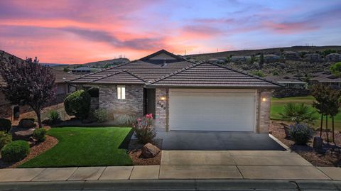 Tiny photo for 2169 S Legacy DR, Saint George, UT 84770 (MLS # 25-265113)