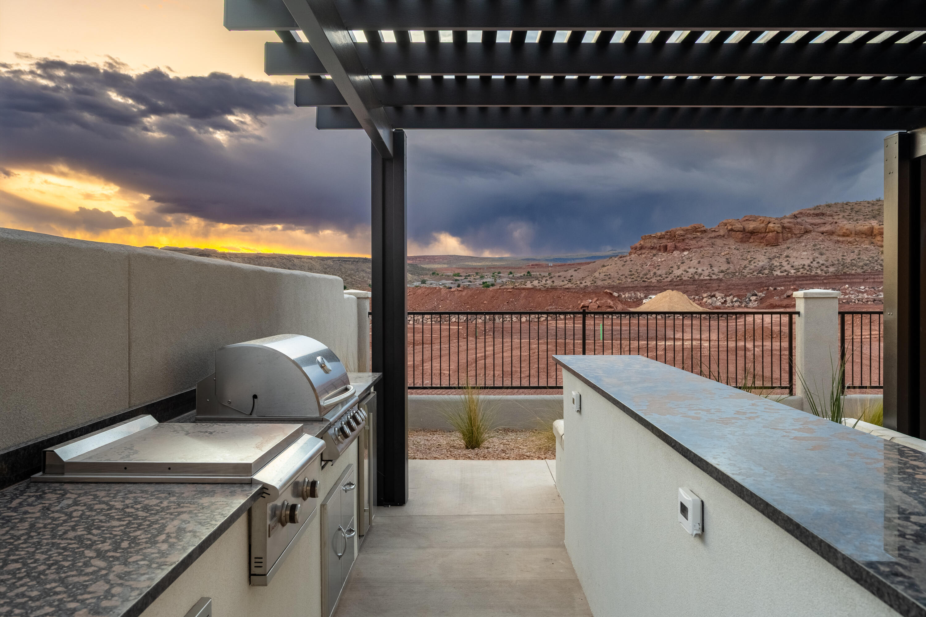 ISLAND AT CORAL CANYON - Residential