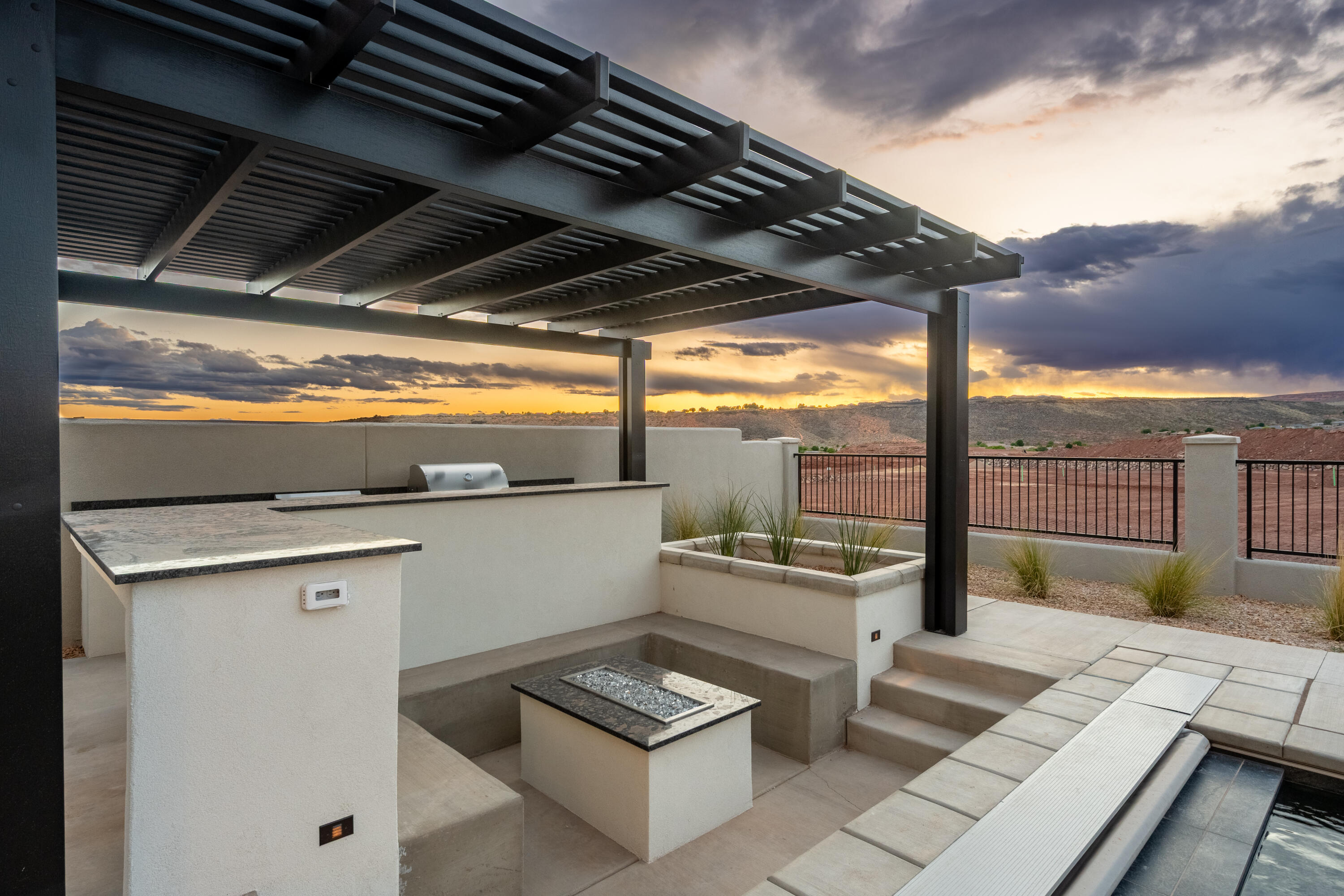ISLAND AT CORAL CANYON - Residential