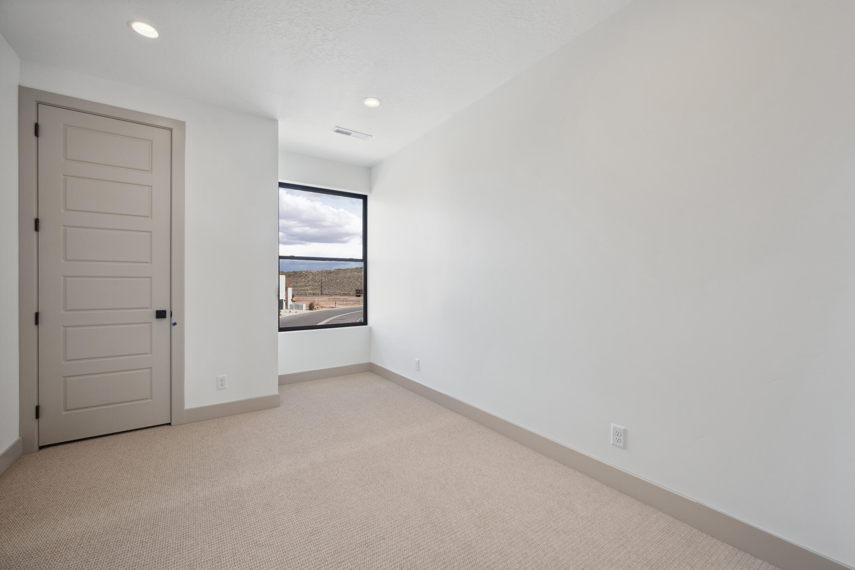 ISLAND AT CORAL CANYON - Residential