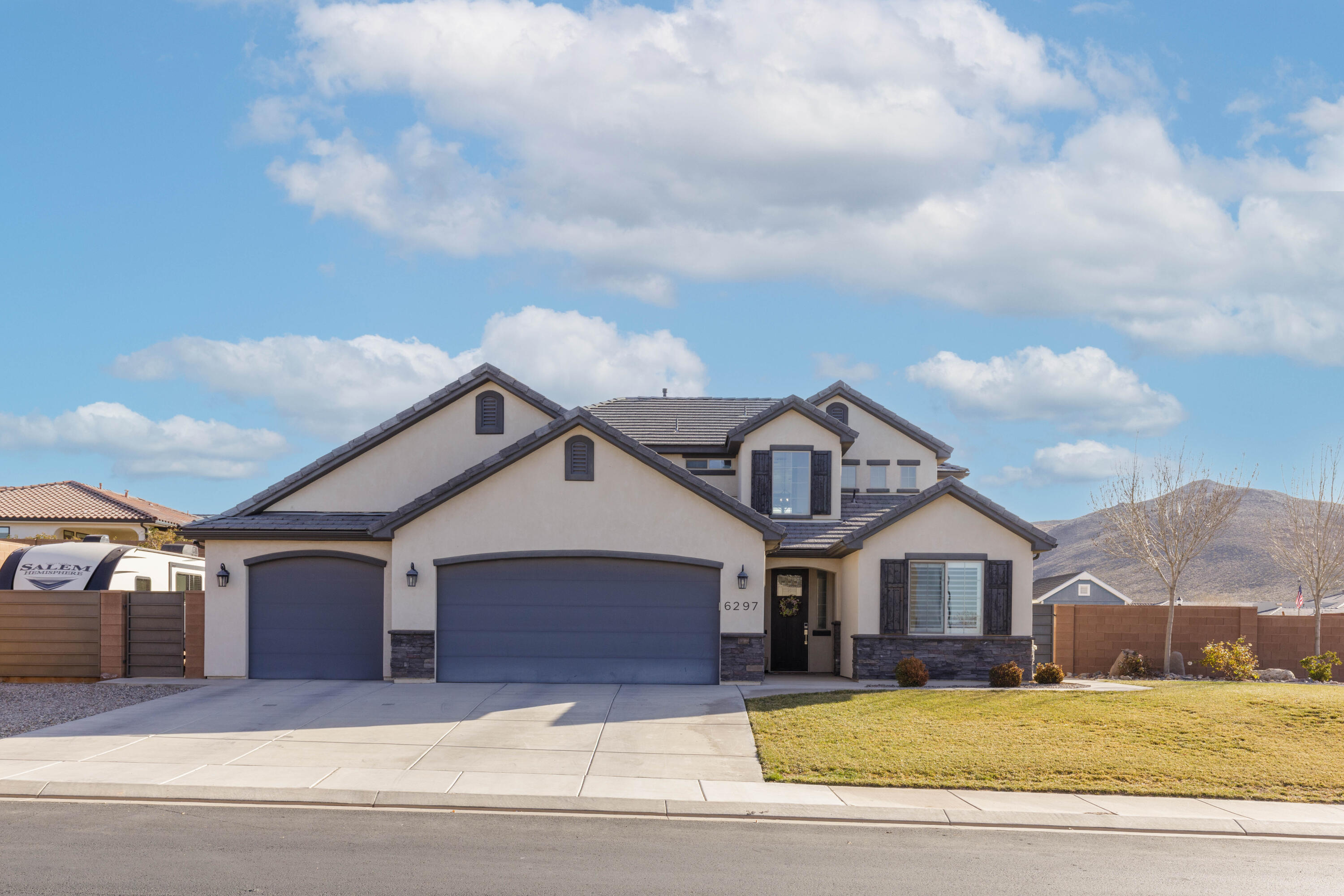 DESERT HEIGHTS - Residential