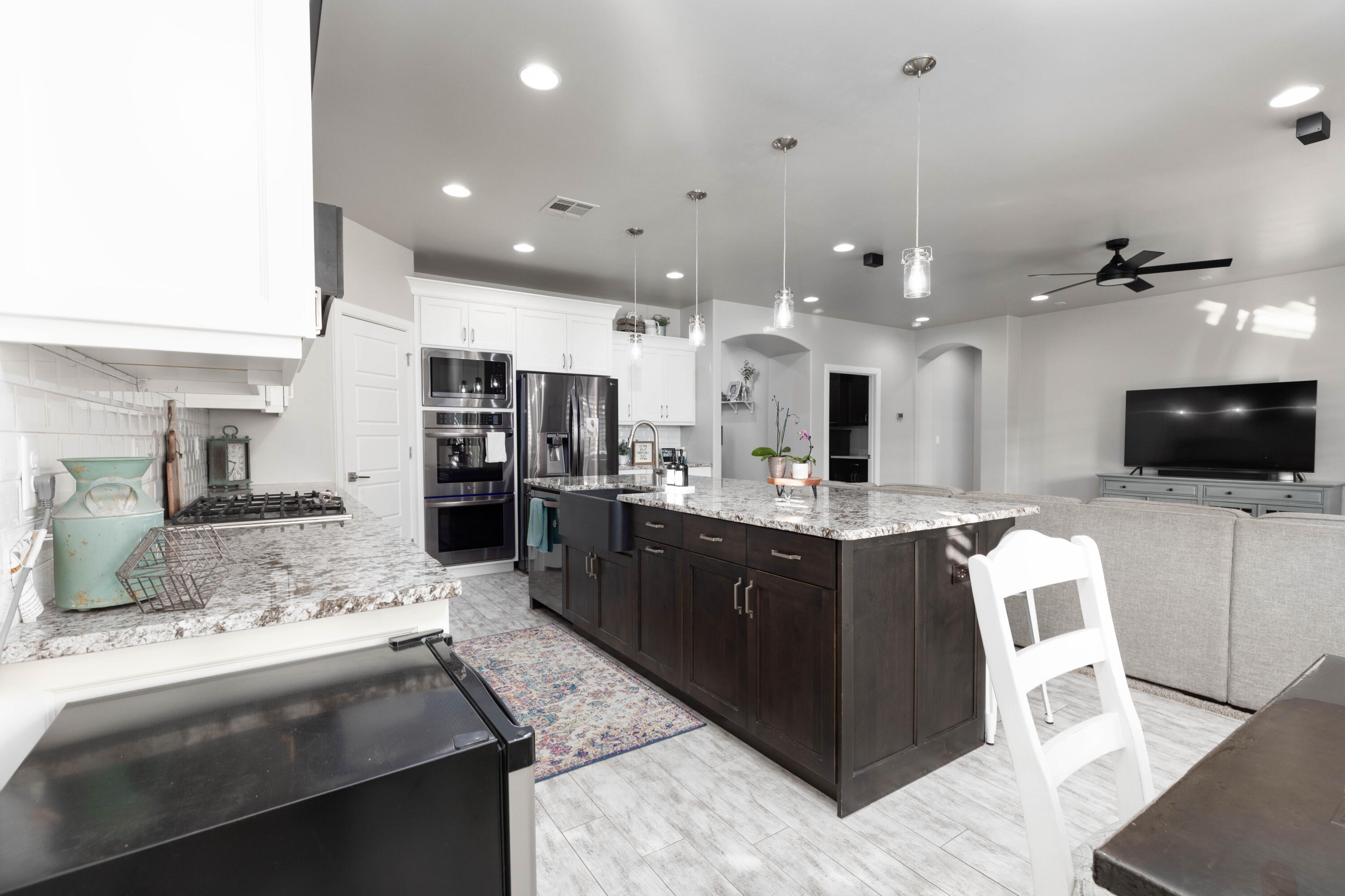 DESERT HEIGHTS - Residential