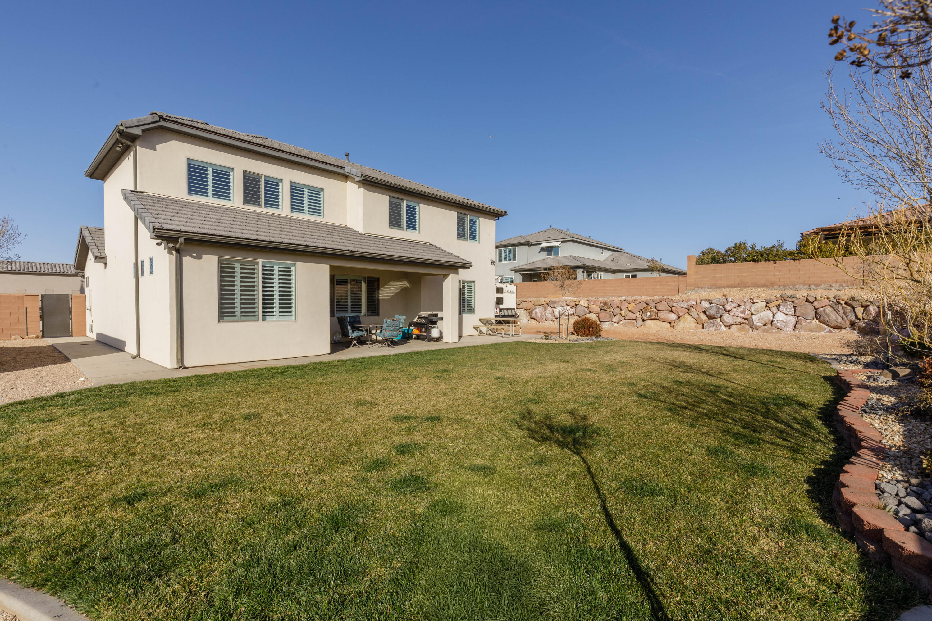 DESERT HEIGHTS - Residential