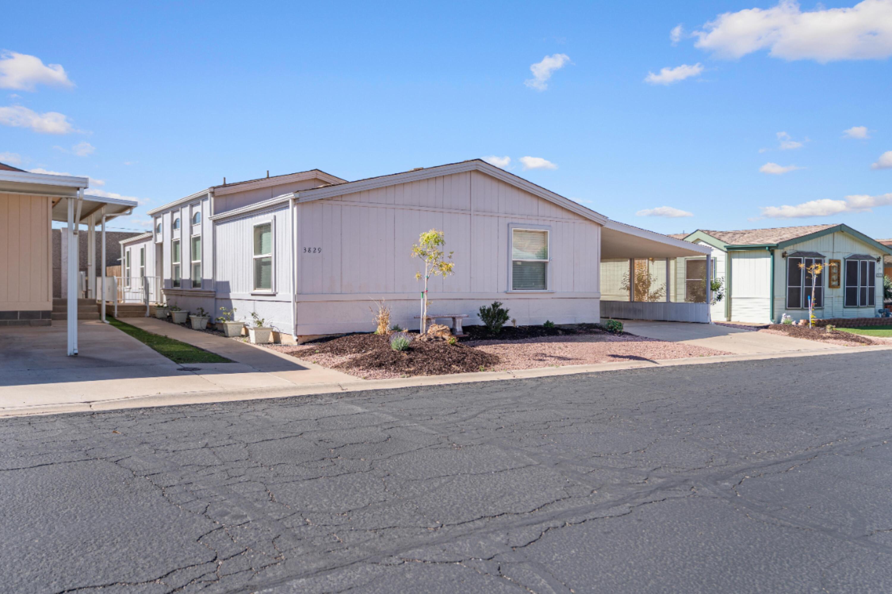 LAVA BLUFF MOBILE HOME PARK - Residential
