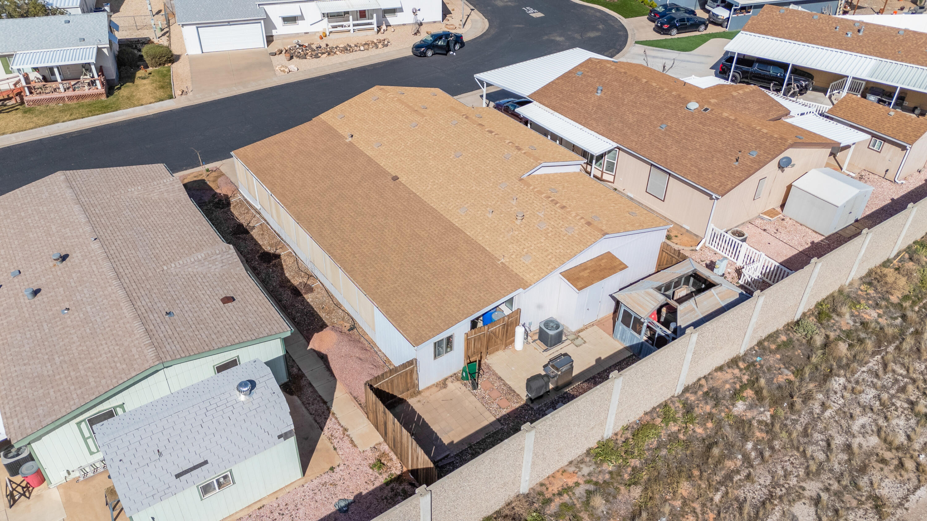 LAVA BLUFF MOBILE HOME PARK - Residential