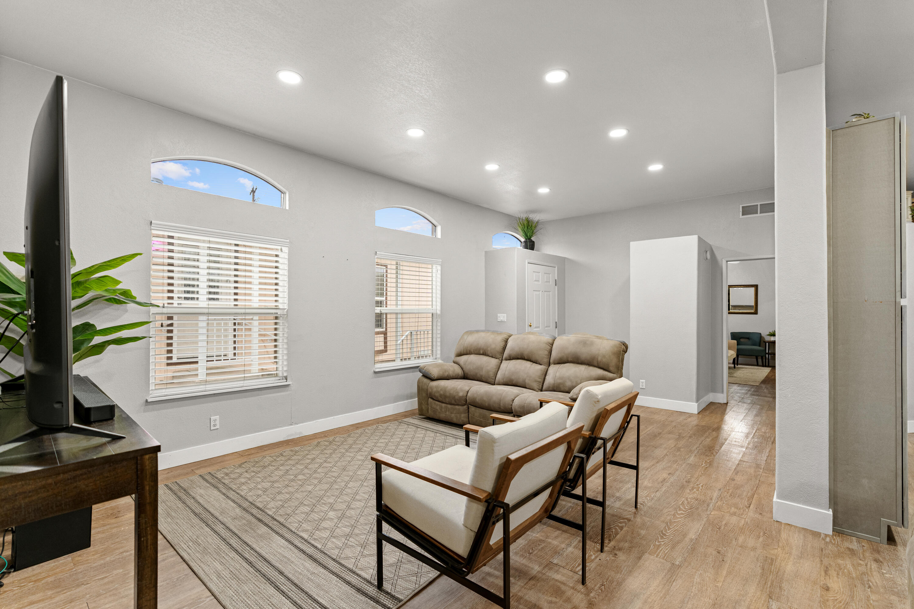 LAVA BLUFF MOBILE HOME PARK - Residential