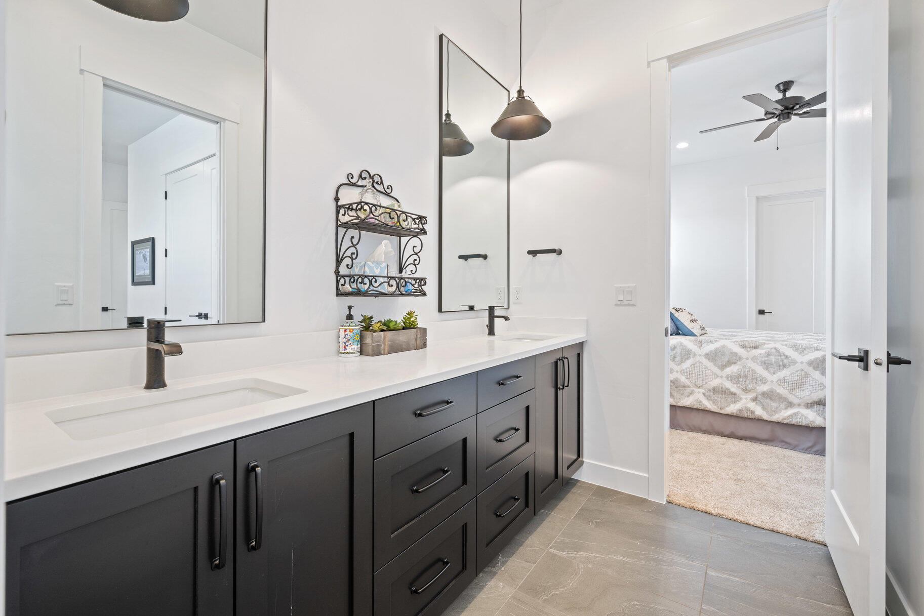 BRIDLE GATE ESTATES - Residential