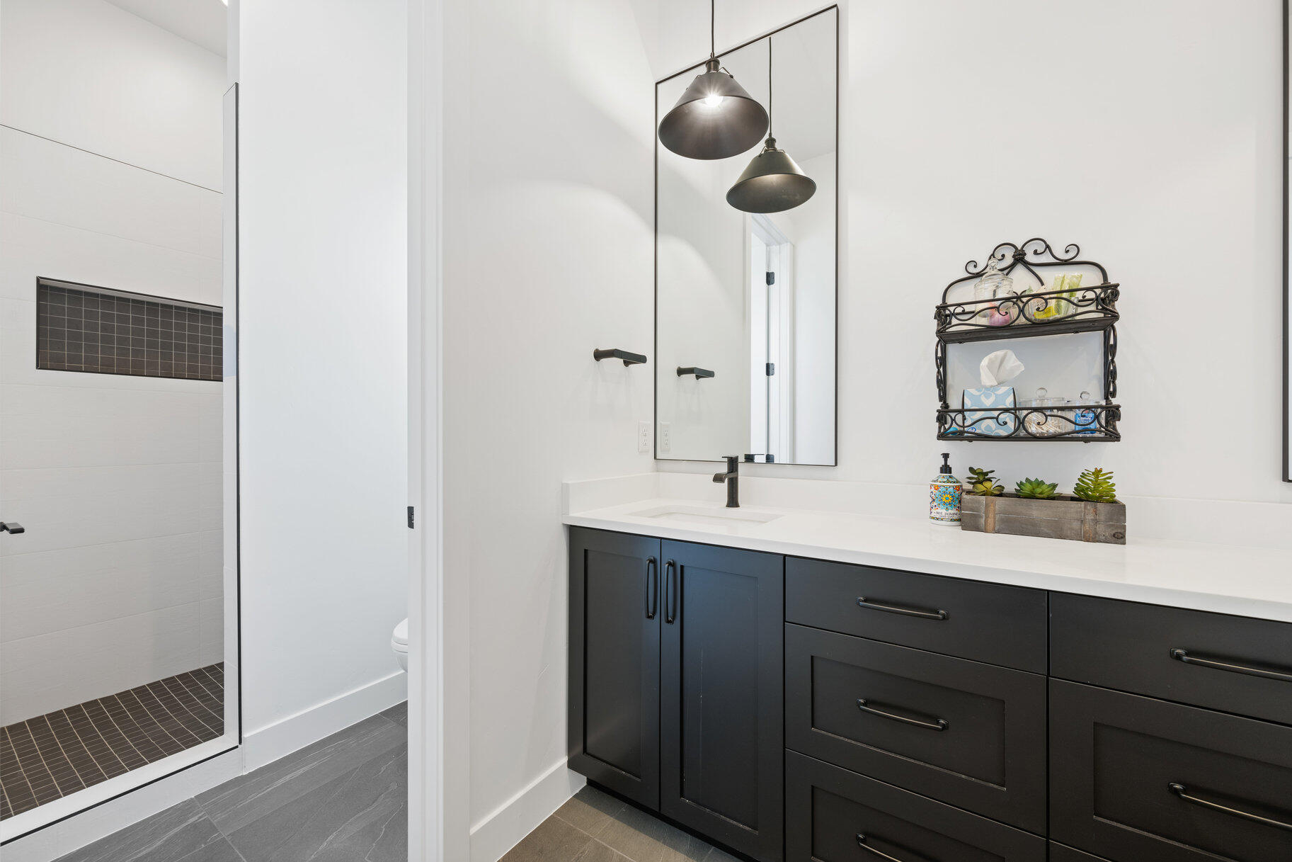 BRIDLE GATE ESTATES - Residential