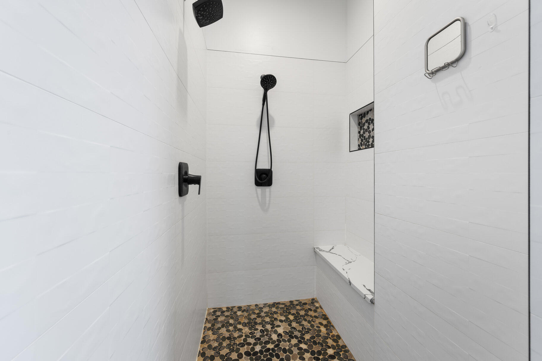 BRIDLE GATE ESTATES - Residential