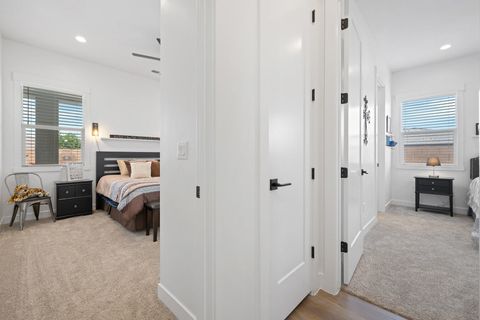 Tiny photo for 2616 S 3210 E, Saint George, UT 84790 (MLS # 26-268486)