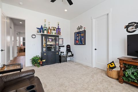Tiny photo for 2616 S 3210 E, Saint George, UT 84790 (MLS # 26-268486)