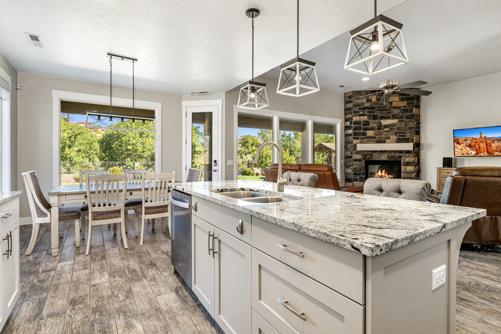 CHATEAUS AT RIVERWOOD ESTATES - Residential