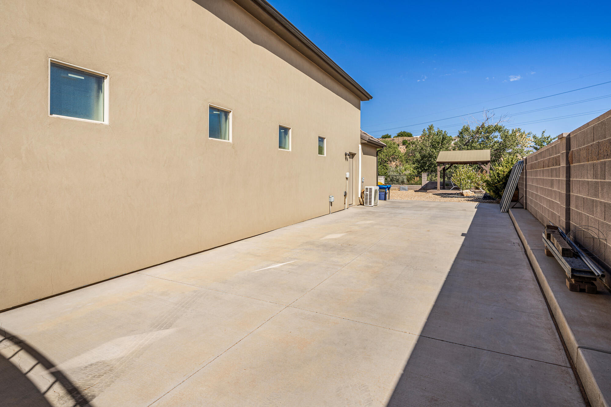 CHATEAUS AT RIVERWOOD ESTATES - Residential